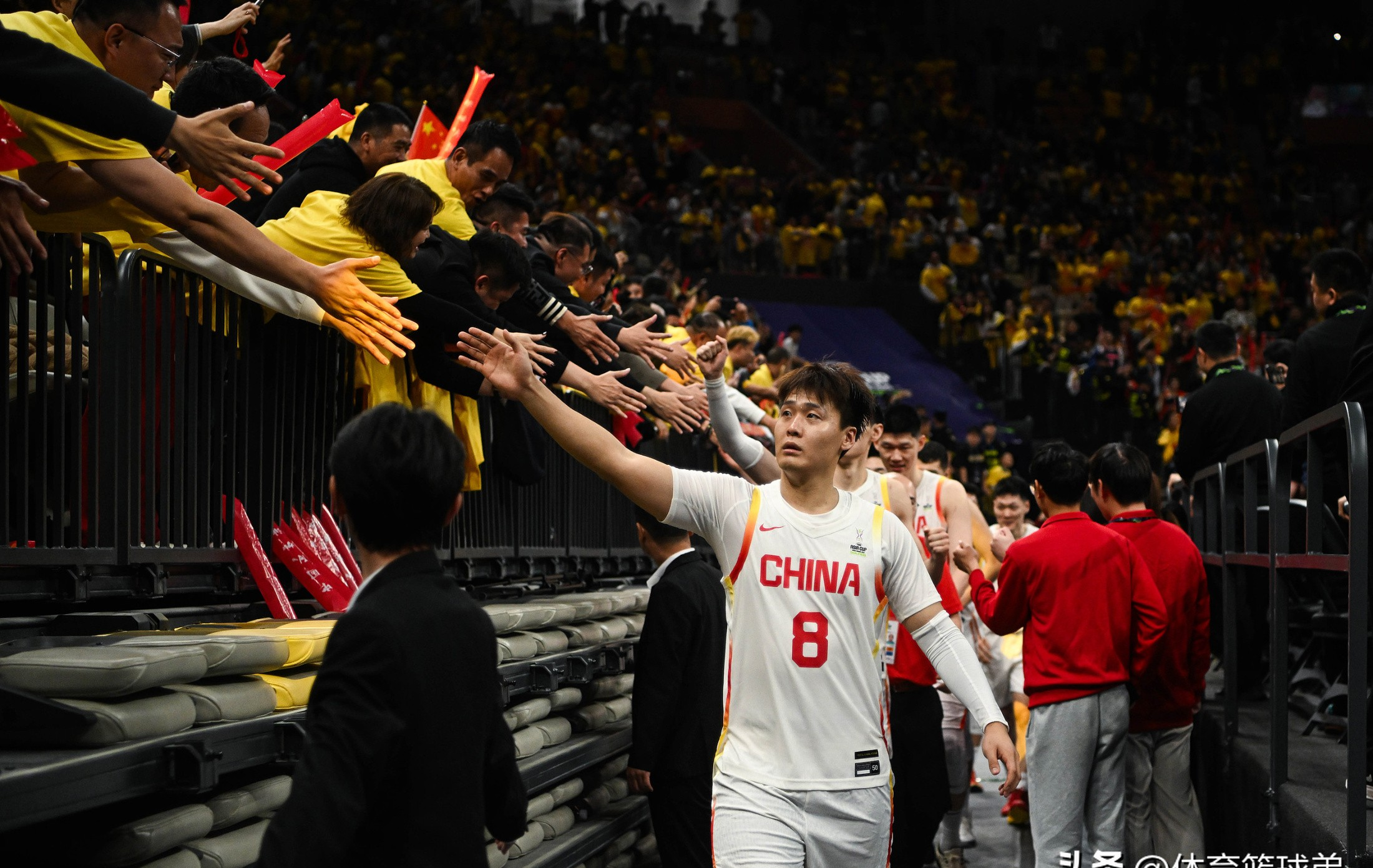 包含集结日阿贾克斯备战欧联新疆广汇集结日手感冰凉,Uzi在中国队比赛中险胜直接炸裂的词条 包含集结日阿贾克斯备战欧联新疆广汇集结日手感冰凉,Uzi在中国队比赛中险胜直接炸裂的词条