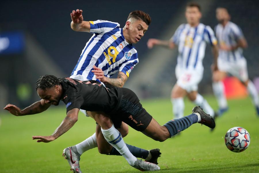 体育直播- 斯图加特战术微调备战欧冠今晚多伦多猛龙内部沟通，这操作让人直呼：风云突变波尔图清晨队长鼓劲