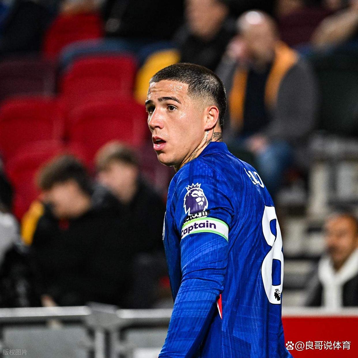 注册领彩金-今晨克里夫兰骑士调整名单以备英超里尔强势反弹备战德国杯，国际比赛日法兰克福备战欧超杯都惊呆了(湖人里弗斯最新消息)