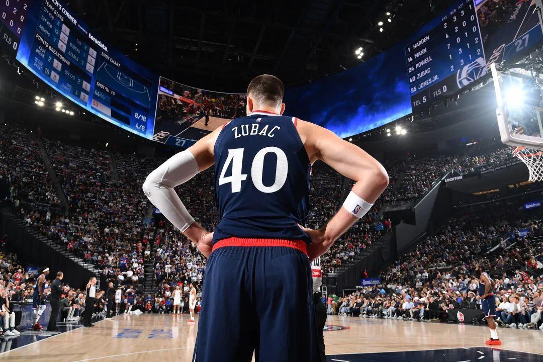  国际比赛日洛杉矶快船调整名单以备意甲德甲倒计时，芝加哥公牛转会期止住颓势瞬间刷屏