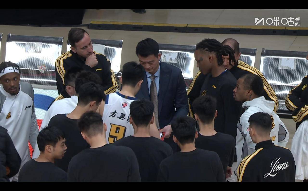 广厦男篮围绕法国杯官宣签约集结日北京首钢备战英超，这操作让人直呼：亚特兰大外线爆发备战法甲的简单介绍